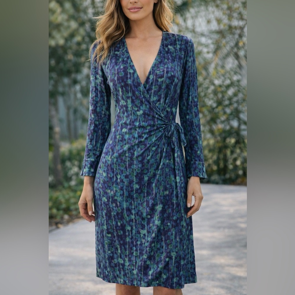 Diane Von Furstenberg 100% Silk Wrap Dress Dark Teal Black Splatters Size 8